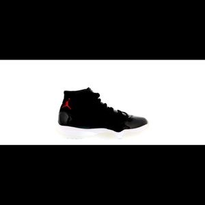Retro 11 Jordans all black Mens size 7